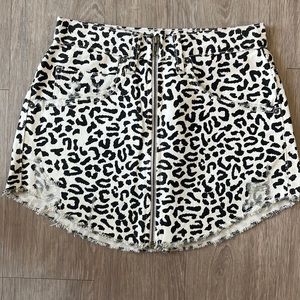 Carmar Denim Black Cheetah Jean Skirt with Zipper